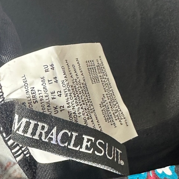 Miraclesuit Scotch Floral Siren One Piece Swimsuit - Picture 3 of 7